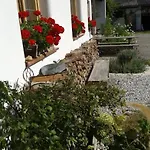 Freundsheimhof Apartamento *